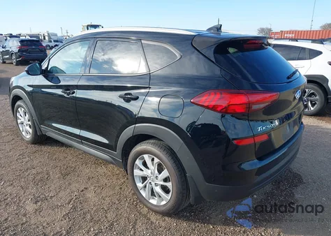 2020 Hyundai Tucson Value z USA, uszkodzony, nr VIN KM8J33A46LU248499